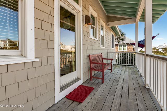 12 Brown Pelican Trail, Southport, NC 28461