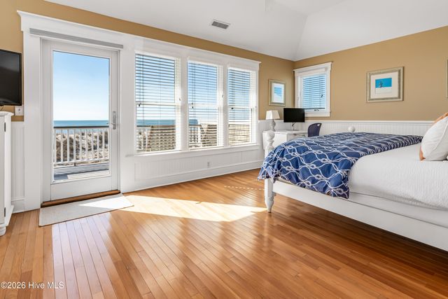 12 Brown Pelican Trail, Southport, NC 28461