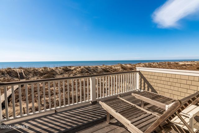 12 Brown Pelican Trail, Southport, NC 28461