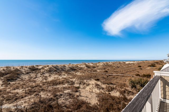 12 Brown Pelican Trail, Southport, NC 28461