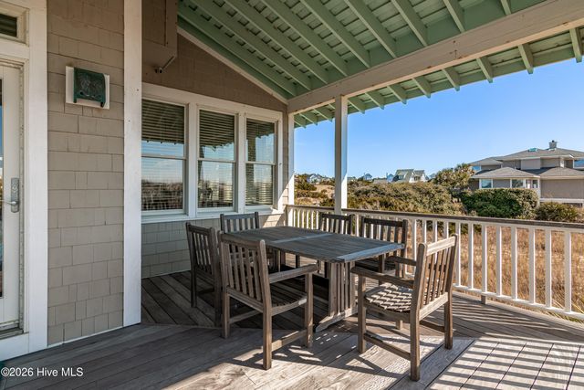 12 Brown Pelican Trail, Southport, NC 28461