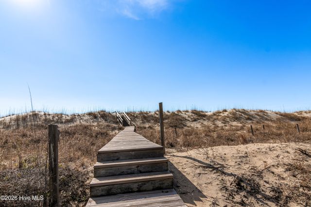 12 Brown Pelican Trail, Southport, NC 28461