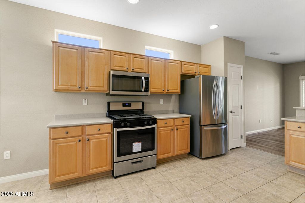 Image 20 of property listing at 15478 W MOONLIGHT Way, Surprise, AZ 85374