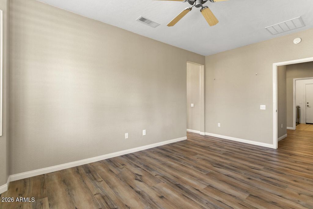 Image 27 of property listing at 15478 W MOONLIGHT Way, Surprise, AZ 85374