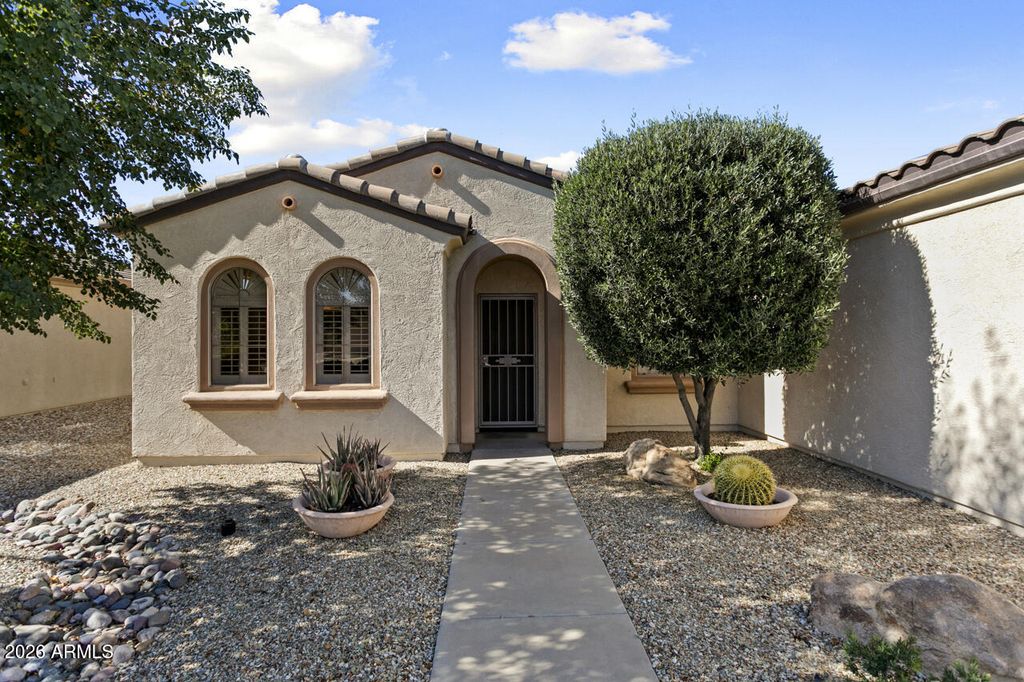 Image 3 of property listing at 15478 W MOONLIGHT Way, Surprise, AZ 85374