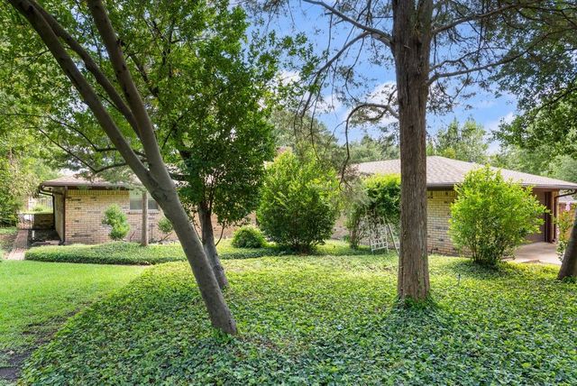 135 S Capri Drive, Duncanville, TX 75116