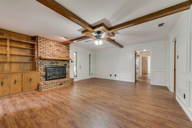 135 S Capri Drive, Duncanville, TX 75116