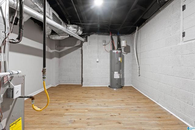 928 CENTER PLACE SW, Birmingham, AL 35211