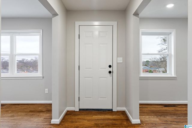 928 CENTER PLACE SW, Birmingham, AL 35211