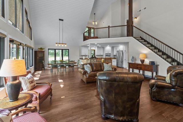 W2247 Beulah Heights ROAD, East Troy, WI 53120