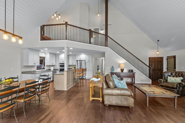 W2247 Beulah Heights ROAD, East Troy, WI 53120