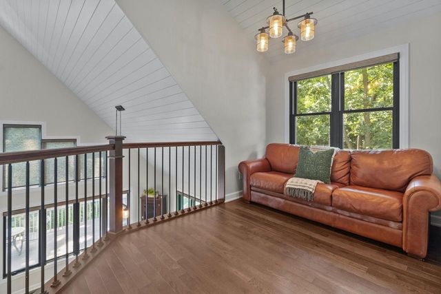 W2247 Beulah Heights ROAD, East Troy, WI 53120