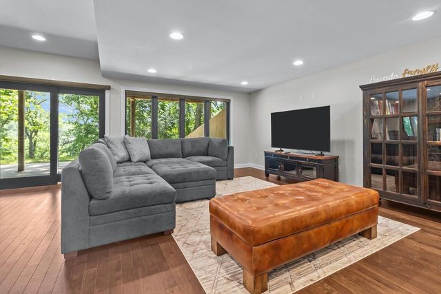 W2247 Beulah Heights ROAD, East Troy, WI 53120