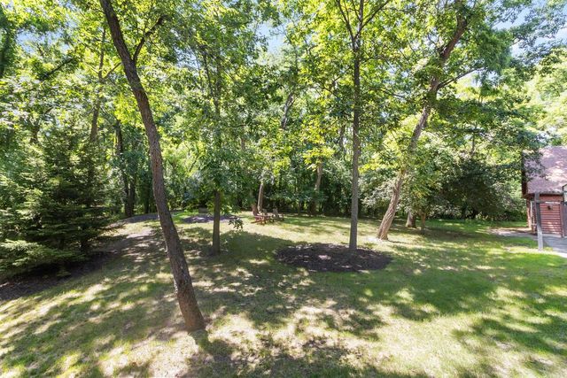 W2247 Beulah Heights ROAD, East Troy, WI 53120