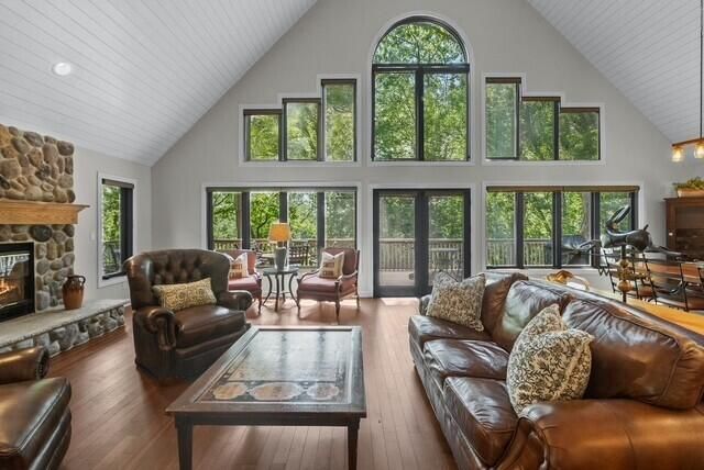 W2247 Beulah Heights ROAD, East Troy, WI 53120