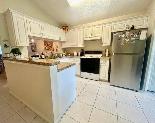 647 NW San Remo Circle, Port St. Lucie, Port St Lucie, FL 34986