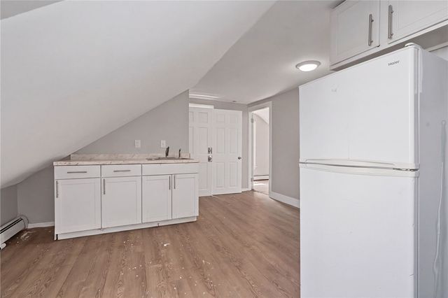 142 Oxford Street, Providence, RI 02905