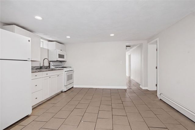 142 Oxford Street, Providence, RI 02905
