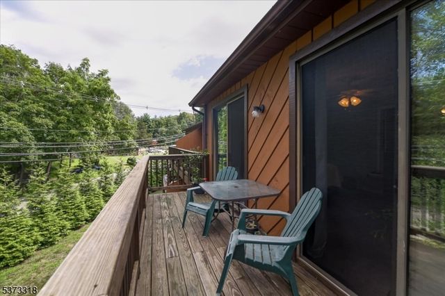 7 Brookside Hts F, Wanaque Boro, NJ 07465