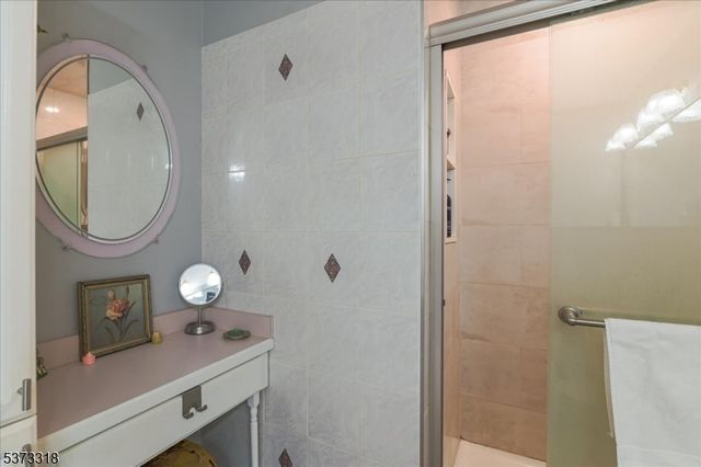 7 Brookside Hts F, Wanaque Boro, NJ 07465