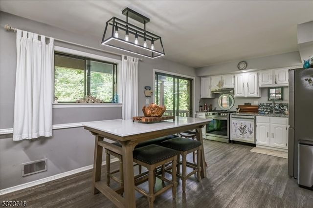 7 Brookside Hts F, Wanaque Boro, NJ 07465