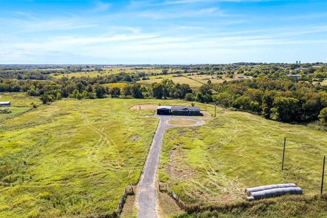 2973 Eddy Gatesville Parkway, Eddy, TX 76524