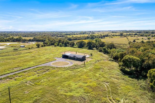 2973 Eddy Gatesville Parkway, Eddy, TX 76524