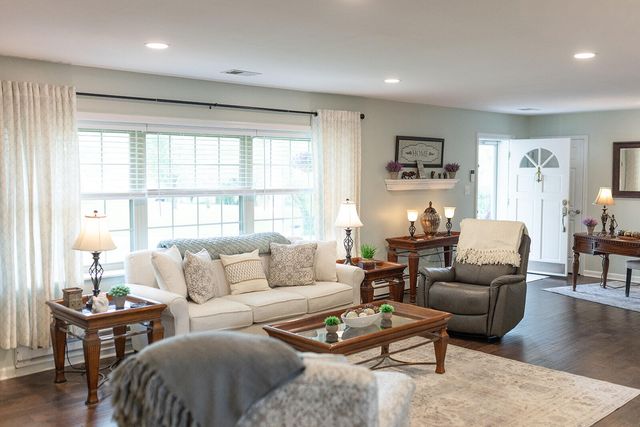 300 E Scotts Ferry Road, Versailles, KY 40383
