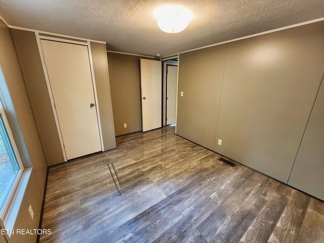 334 Corrington Lane, Lafollette, TN 37766