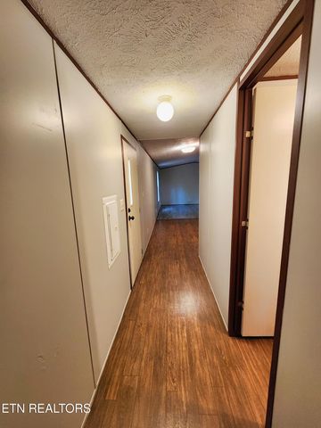 334 Corrington Lane, Lafollette, TN 37766