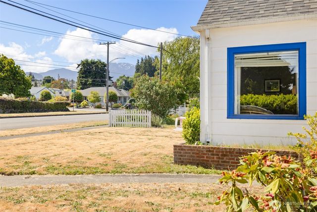 218 S Jones Street, Port Angeles, WA 98362