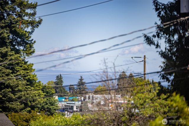 218 S Jones Street, Port Angeles, WA 98362