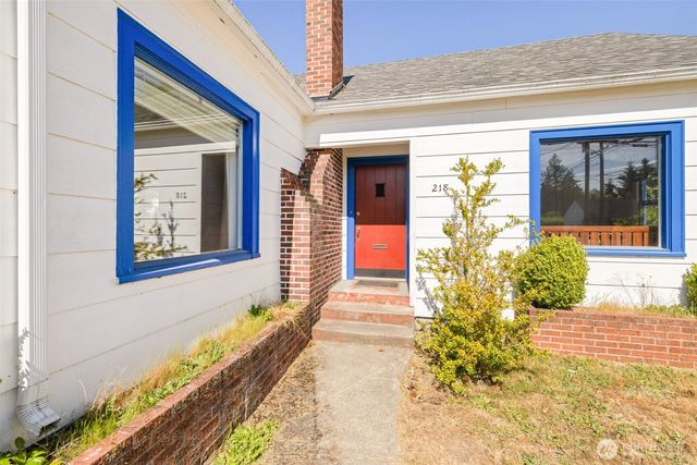 218 S Jones Street, Port Angeles, WA 98362