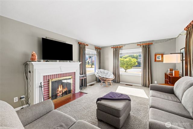 218 S Jones Street, Port Angeles, WA 98362