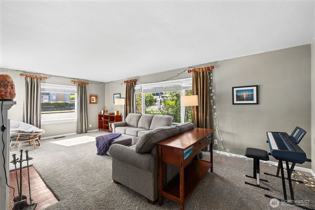 218 S Jones Street, Port Angeles, WA 98362