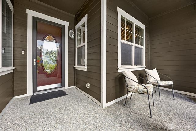 8633 Bainbridge Loop NE, Lacey, WA 98516