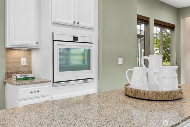 8633 Bainbridge Loop NE, Lacey, WA 98516