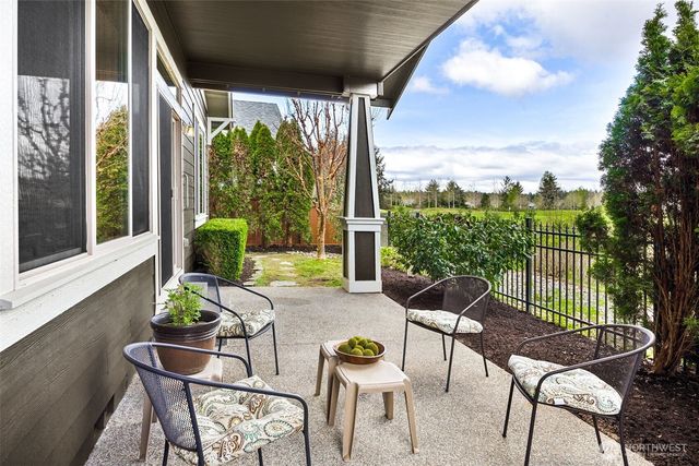 8633 Bainbridge Loop NE, Lacey, WA 98516