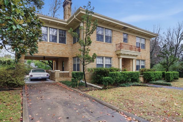 1724 E 8th Street, Okmulgee, OK 74447