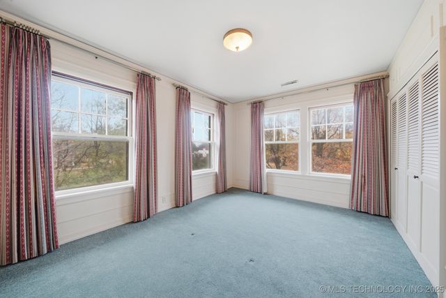 1724 E 8th Street, Okmulgee, OK 74447