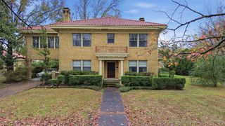 1724 E 8th Street, Okmulgee, OK 74447