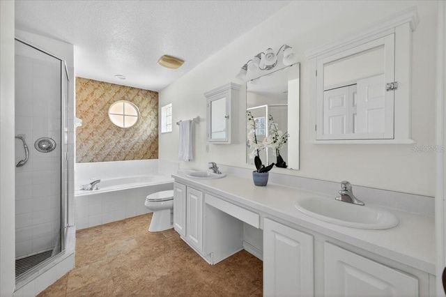 1033 KNIGHTSBRIDGE CIRCLE, Davenport, FL 33896