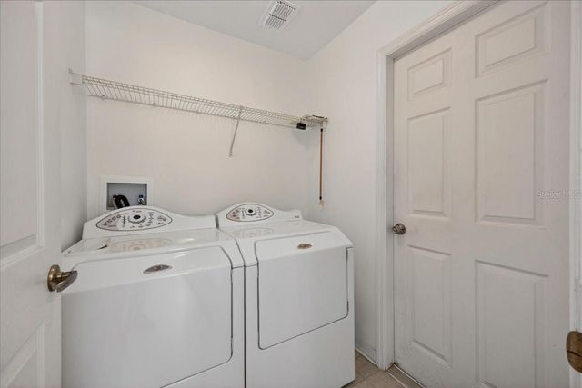 1033 KNIGHTSBRIDGE CIRCLE, Davenport, FL 33896