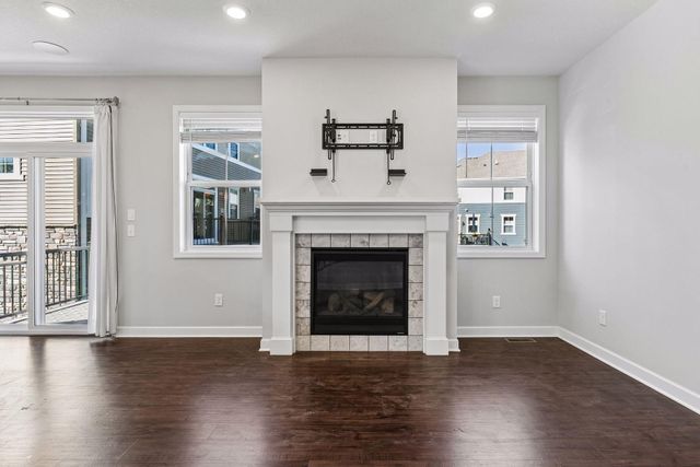 4297 Corn Silk Lane, Woodbury, MN 55129