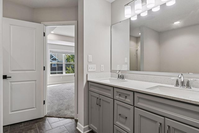 4297 Corn Silk Lane, Woodbury, MN 55129