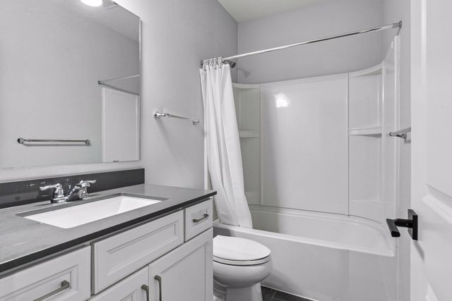 4297 Corn Silk Lane, Woodbury, MN 55129