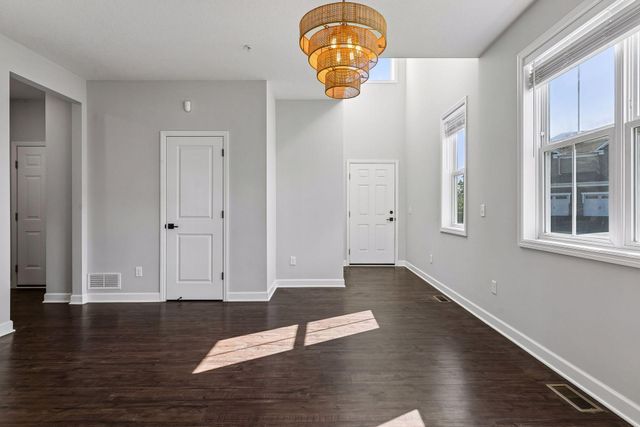 4297 Corn Silk Lane, Woodbury, MN 55129