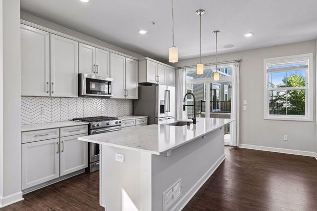 4297 Corn Silk Lane, Woodbury, MN 55129