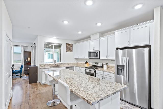 4174 Sally Ride Way, Sacramento, CA 95834