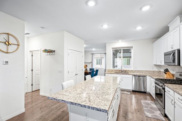 4174 Sally Ride Way, Sacramento, CA 95834